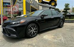 تۆیۆتا کامری